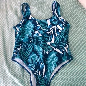 Scoop back bathing suit